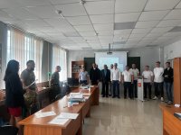 На финишной прямой, уже без пяти минут дипломированные специалисты банковского дела , техники электрики и судостроители на этой неделе закончили защищать свои дипломные проекты.